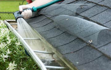 Cnoc Amhlaigh gutter cleaning costs